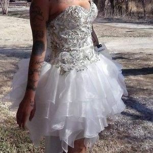 Wedding dress/prom dress